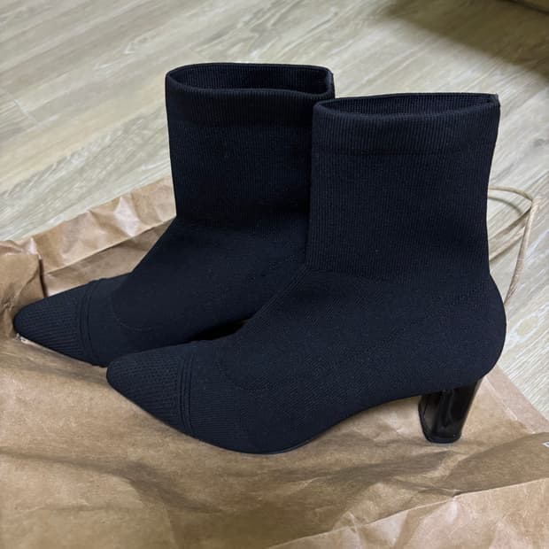 슈콤마보니 삭스 앵클 부츠