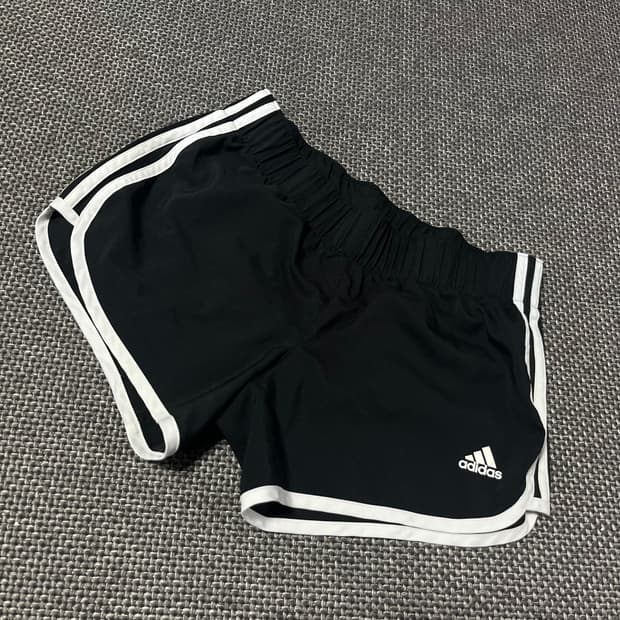 아디다스 쇼츠 숏팬츠 반바지 블랙