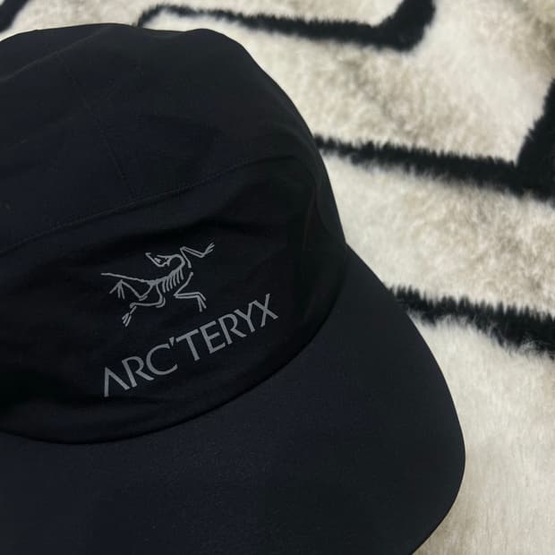 아크테릭스 고어5 패널 캡/블랙