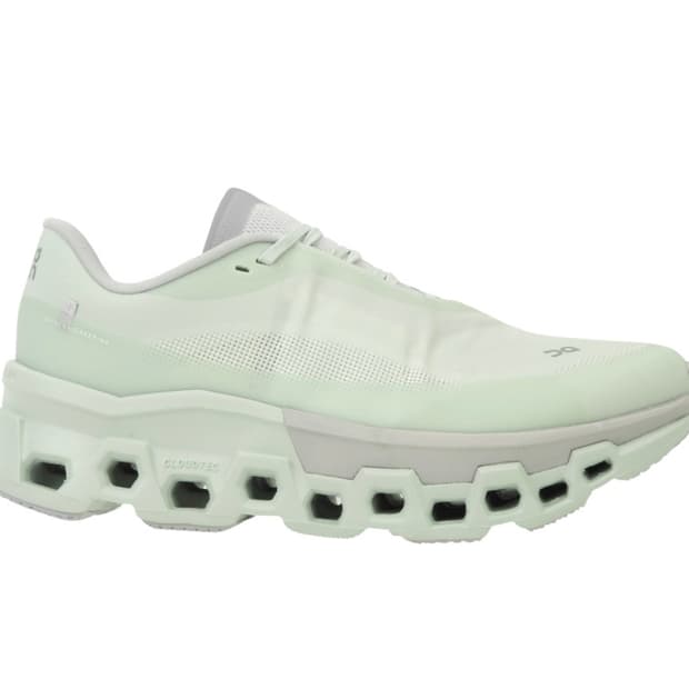 새상품) 온 러닝 파프(paf) 클라우드몬스터 베이퍼 프로스트 W275