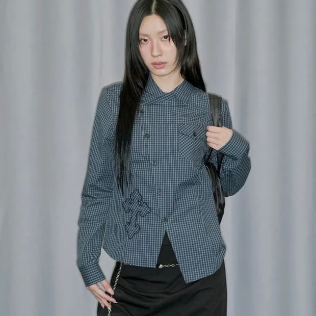 크로스 아플리케 슬림핏 체크 셔츠 네이비 NAVY