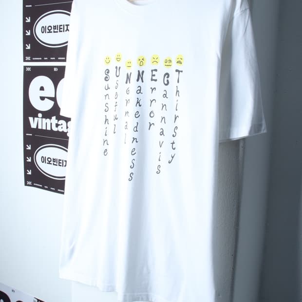 (L-XL) 써넥트 반팔 티셔츠 그래픽 화이트 올드스쿨-H35429