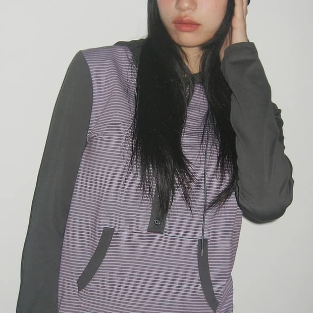 썸플레이스 단가라 후드 롱슬리브