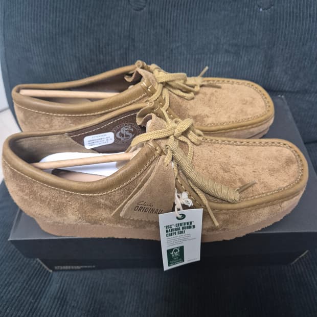 클락스 왈라비 탄 스웨이드 새상품(us10.5, uk9.5)