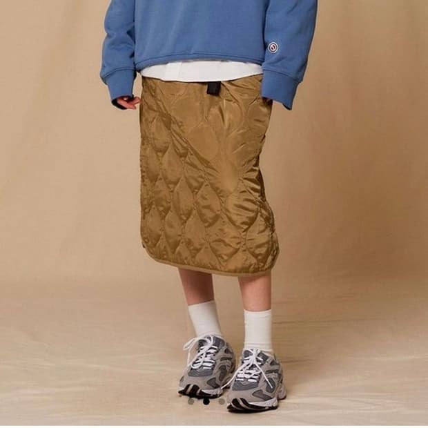 아웃도어프로덕츠 퀼팅 스커트