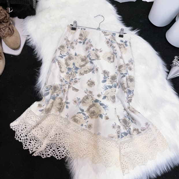 Oriental Lace Midi Skirt