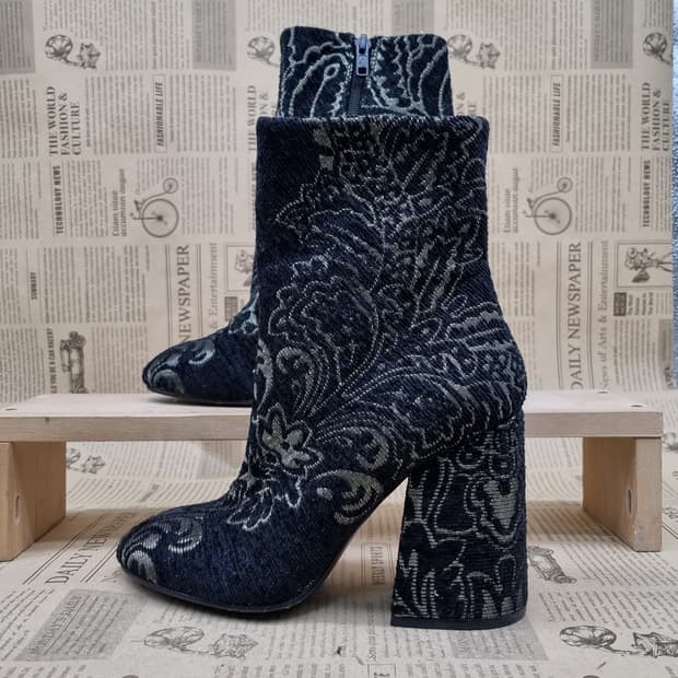 ASH 미들부츠 37 240