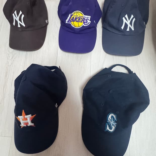 47브랜드 볼캡팝니다