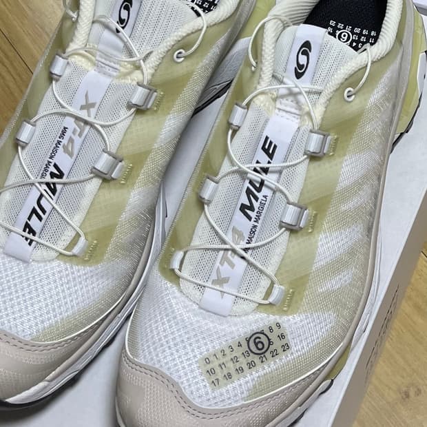 살로몬x마르지엘라 mm6 콜라보 xt4 뮬 270