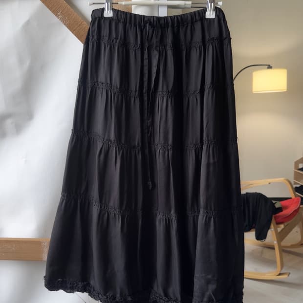 ruffle black tiered skirt