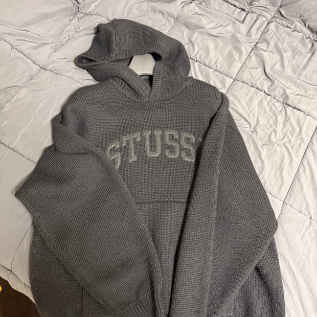 스투시 펠트 패치 니트 후드