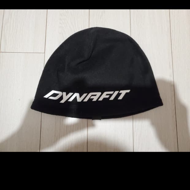 다이나핏 검정 비니(새상품급)

free