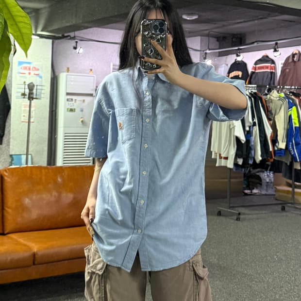 칼하트 버튼다운 샴브레이 반팔 워크셔츠 B4697