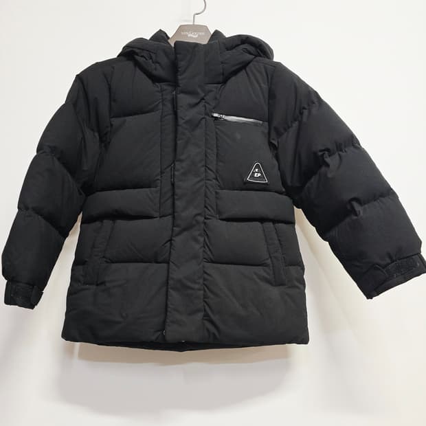 네파키즈 아동용 블랙 패딩 점퍼120