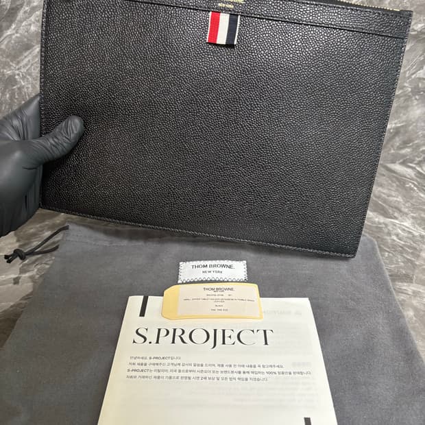 [새상품] 톰브라운 페블 그레인 카프스킨 클러치