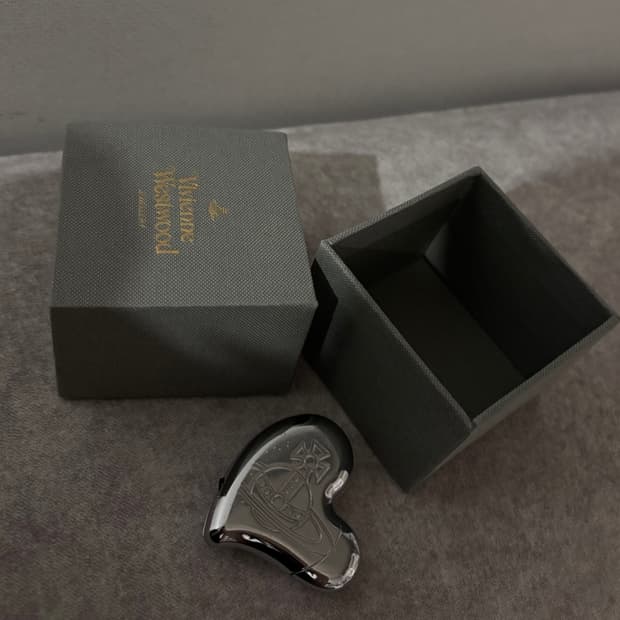 비비안웨스트우드 하트 라이터 (실버)