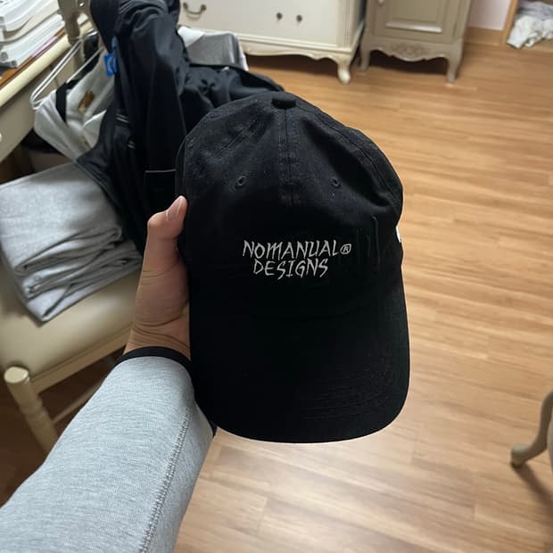 NOMANUAL DESIGNS 볼캡