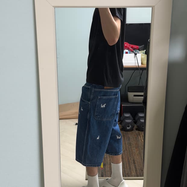 까르네볼렌테 Bunny Bonanza Blue 쇼츠(30)