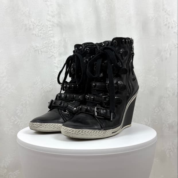 Ash 블랙 스터드 웨지스니커즈 힐