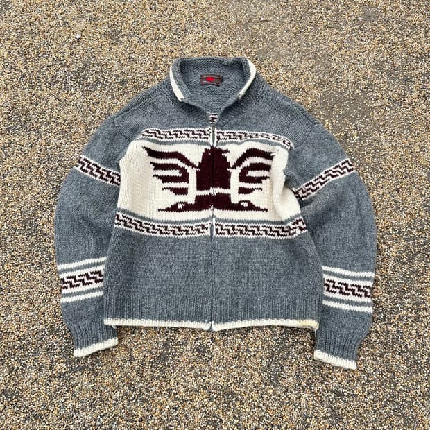 울 코위찬 니트