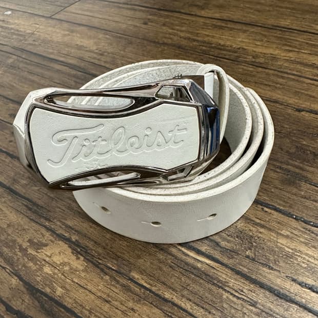 타이틀리스트(Titleist) 화이트 가죽 골프 벨트