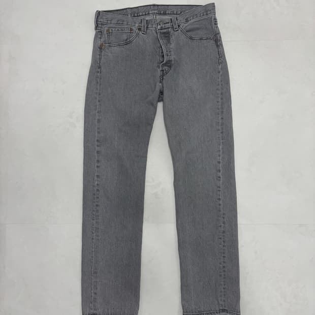 LEVIS 501 LIGHT GRAY