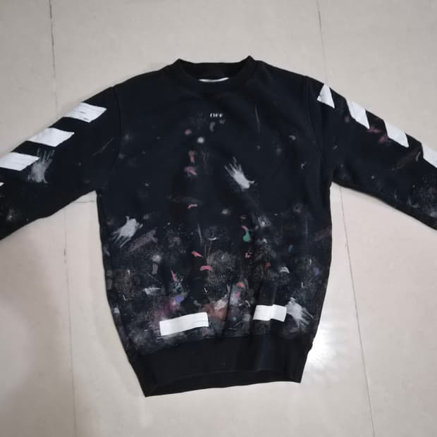 오프화이트 17FW 갤럭시 브러쉬 맨투맨