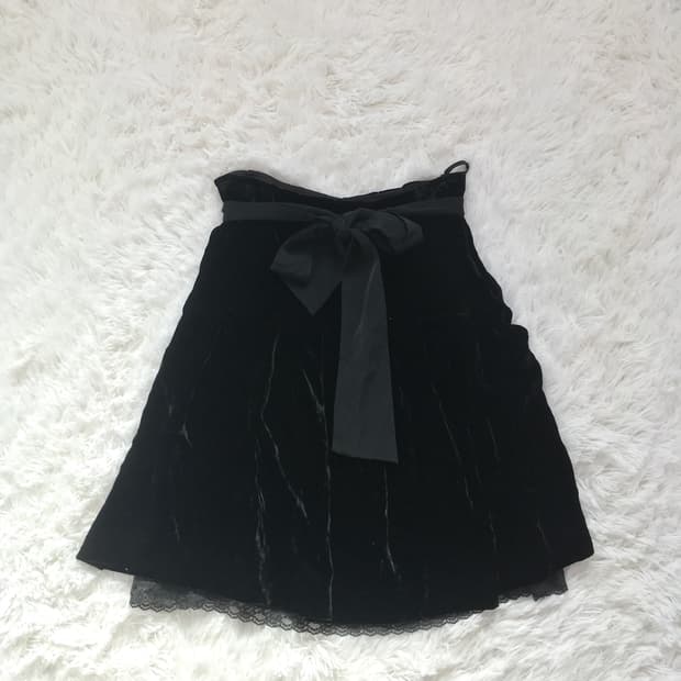 벨벳 블랙 리본 미디스커트