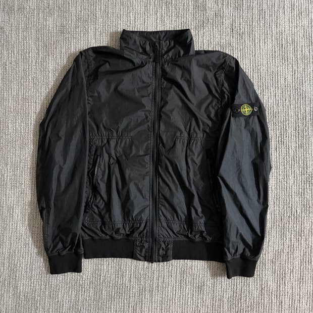 (새상품급) 스톤아일랜드 바람막이 A14