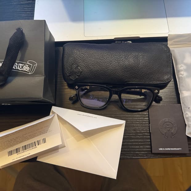 크롬하츠 콕스어커 블랙 실버