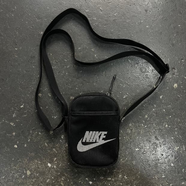 나이키 크로스백 