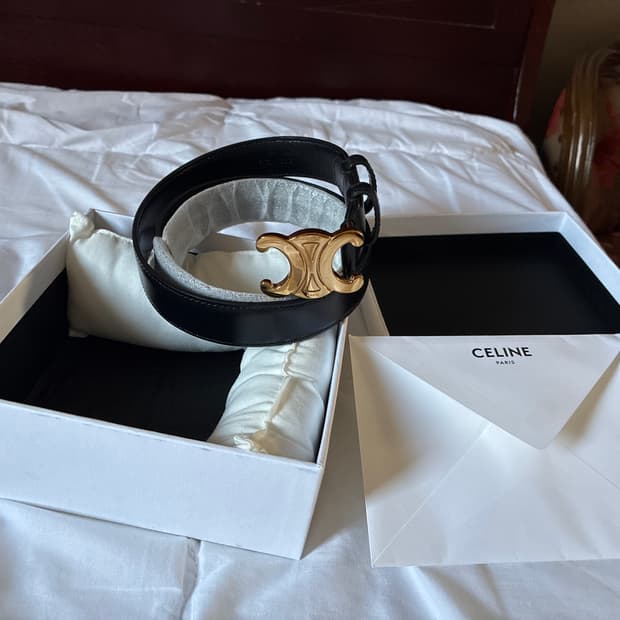 [80] 셀린느 미디엄 트리옹프 벨트 블랙
