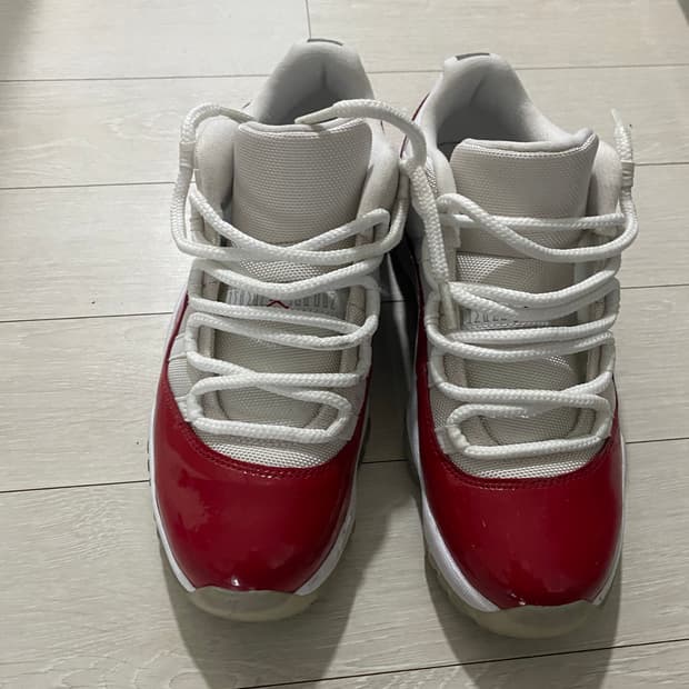 조던11 급처합니다 사이즈260