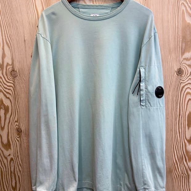 C.P 컴퍼니 렌즈 와펜 롱슬리브