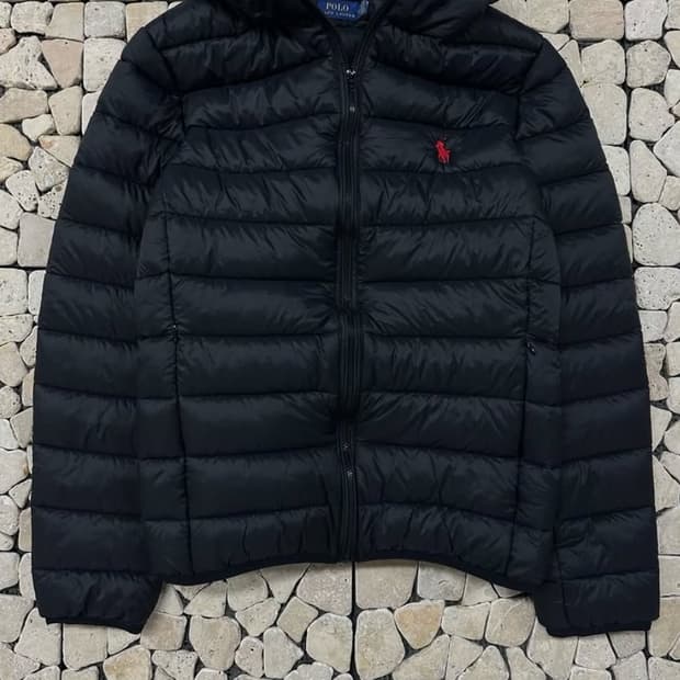 폴로 블랙 경량패딩
