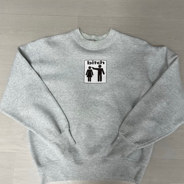 비치 스케이트 스웻셔츠