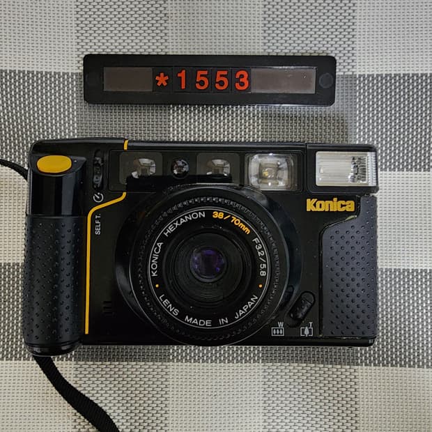 코니카 MR 70 텔앤와이드 필름카메라