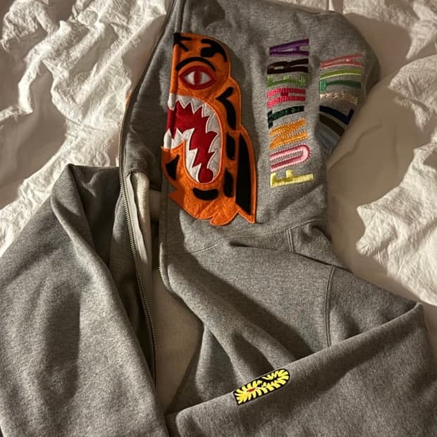 베이프 타이거 후드집업 그레이