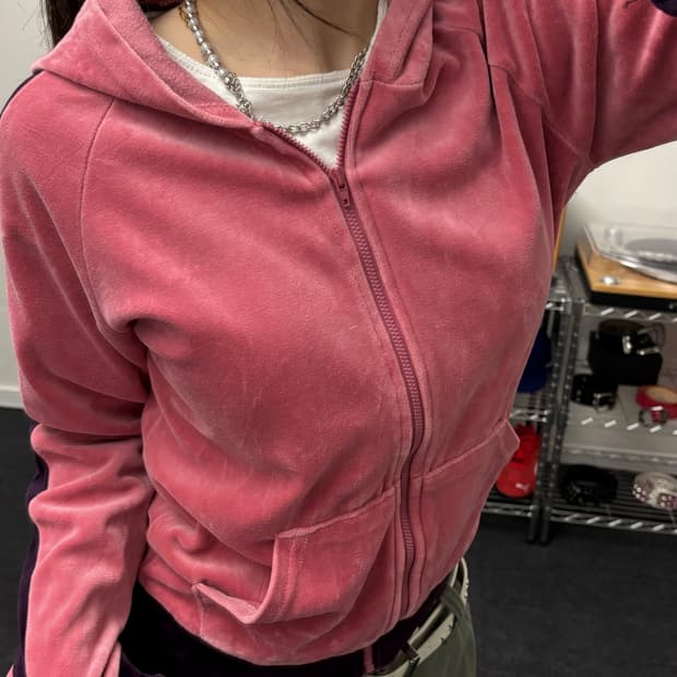 PINK 큐빅 크라운 벨벳 후드집업