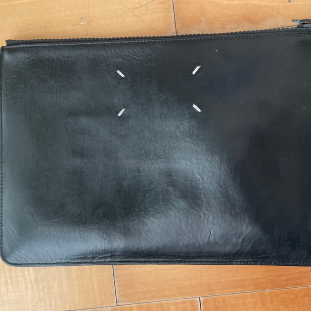 메종 마르지엘라 블랙클러치