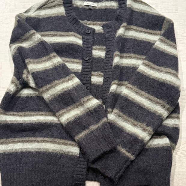 [4] 벨리에 브러쉬드 가디건 멀티 네이비