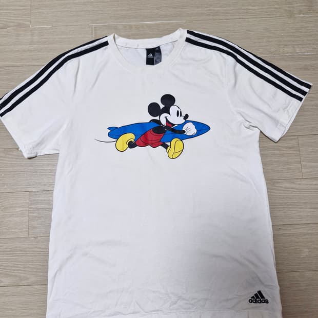 (XL) 빈티지 아디다스 미키마우스 서핑 티셔츠