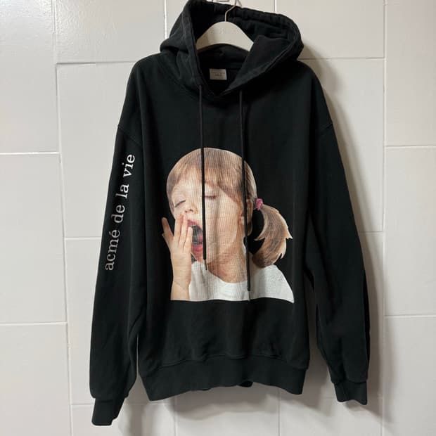 아크메드라비 후드티 판매합니다