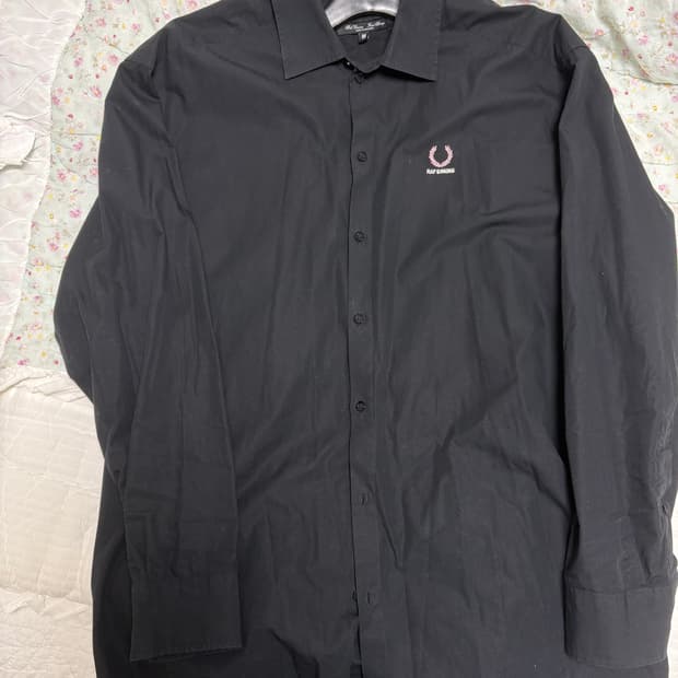 라프시몬스 프레드페리 콜라보 블랙 셔츠(105상당)