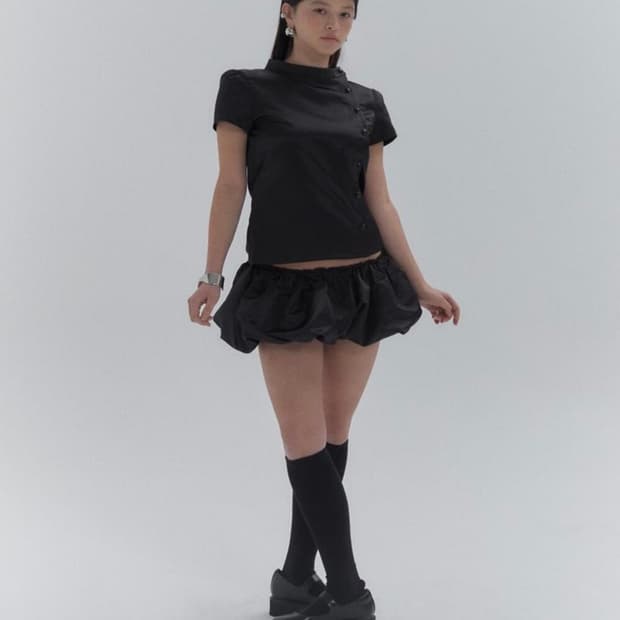 kanari  SHORT SLEEVE PUFF SHIRT 블랙