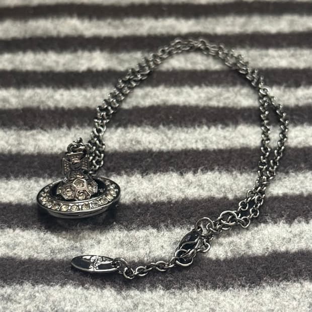 비비안웨스트우드 아카이브 메탈크리스탈 orb 목걸이