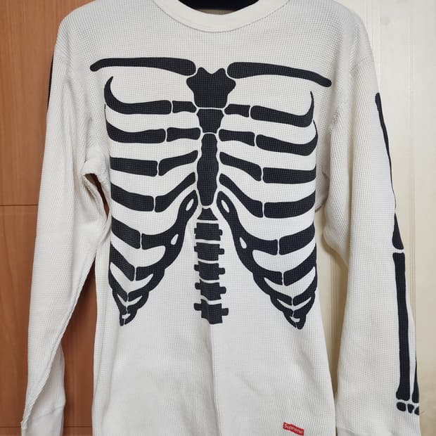 슈프림 헤인즈 본즈 써멀 크루 L