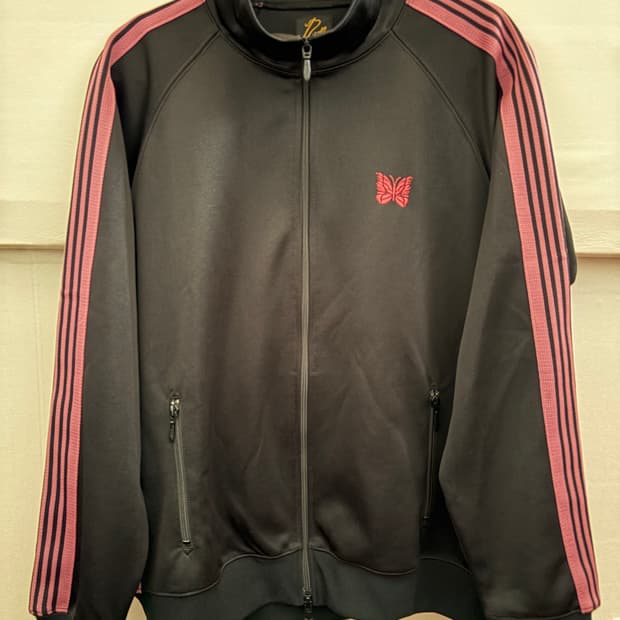 니들스 검핑 트랙 상의 하의 세트 팝니다.