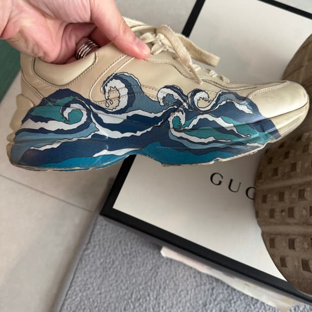 구찌 라이톤 웨이브 