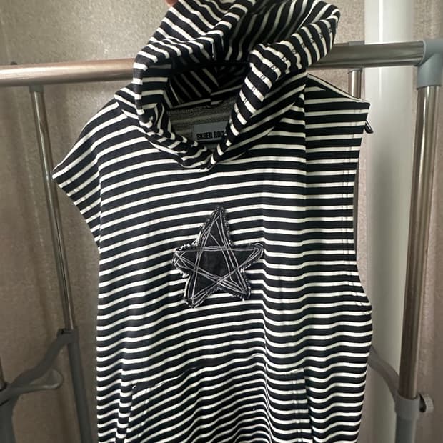 Sk8er roxk hoodie vest